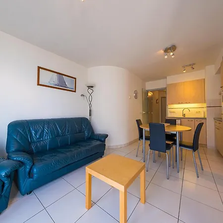 With 2 Bedrooms And Sea View * Миделкерк