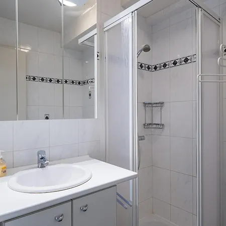 With 2 Bedrooms And Sea View * Миделкерк