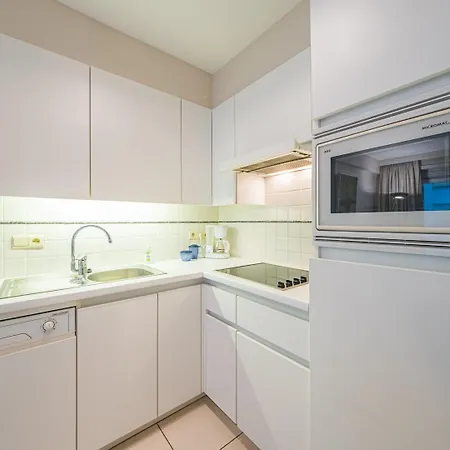 With 2 Bedrooms And Sea View